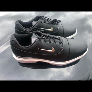 Nike Golf Shoes 10.5 new